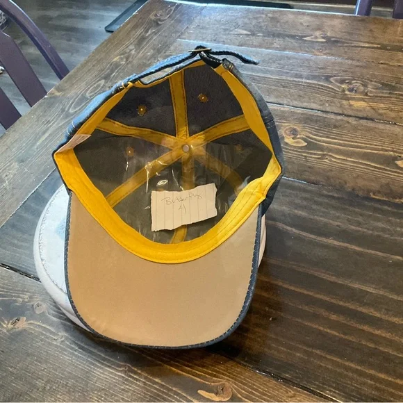 NWOT Source Unknown Denim Cap with Colorful Butterfly - Picture 3 of 3